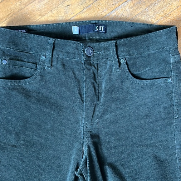 NWOT Kut dark green skinny cords. Size 6 - Picture 2 of 4